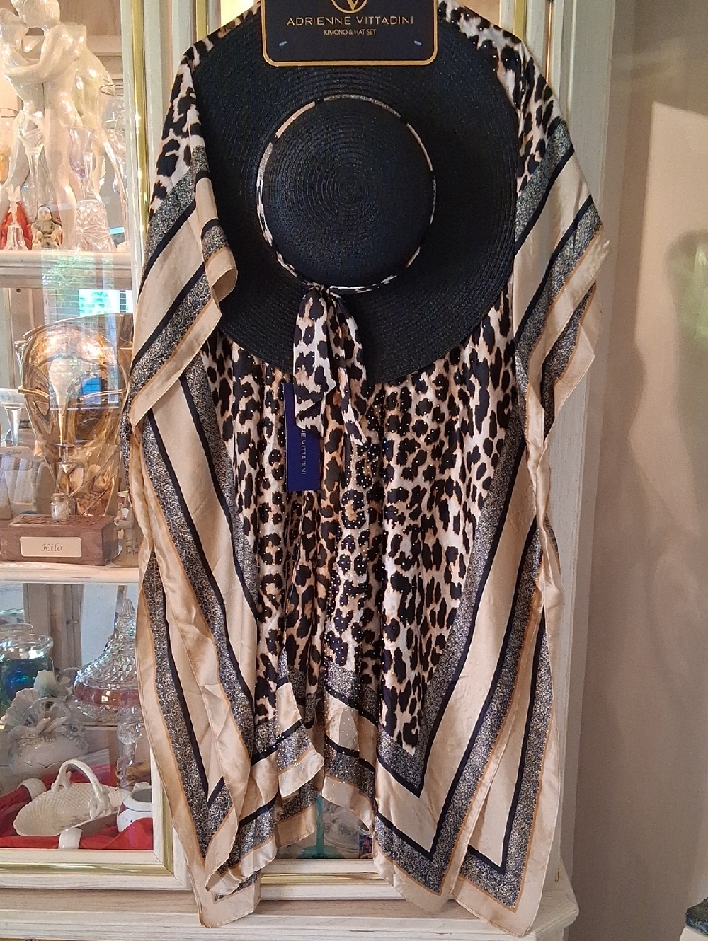 Adrienne Vittadini Beige and Black Leopard-Print Kimono & Hat Set. NWT.